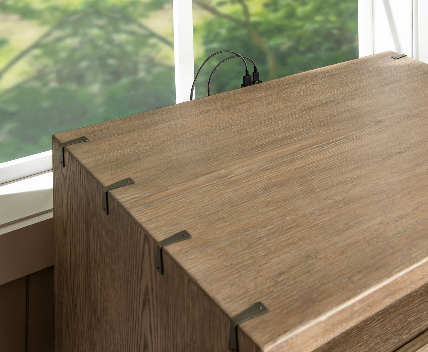 Stillwater 2-drawer Nightstand