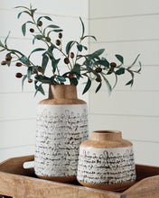 Load image into Gallery viewer, Meghan Vase Set (2/CN)
